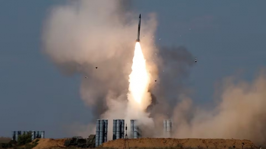 Lý do Ukraine không hoán cải hệ thống phòng không S-300 để tấn công mặt đất