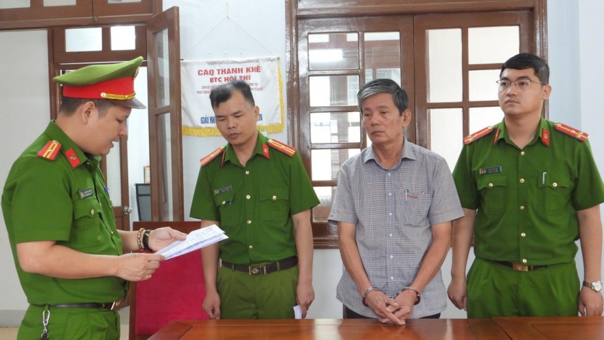 Dùng sổ đỏ của người khác để lừa đảo chiếm đoạt 20 tỷ đồng