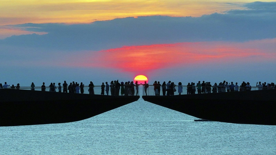 Nhiều điểm đến “bùng nổ” khách du lịch, tín hiệu lạc quan cho năm 2024