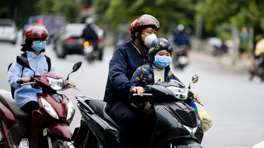 Không khí lạnh tăng cường, vùng núi cao phía Bắc xuất hiện băng giá