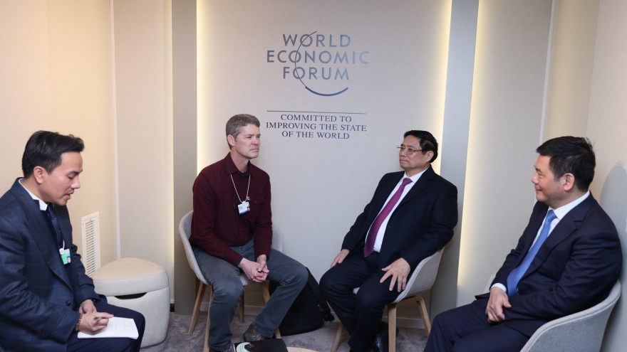 Thủ tướng Phạm Minh Chính tiếp lãnh đạo một số tập đoàn hàng đầu thế giới