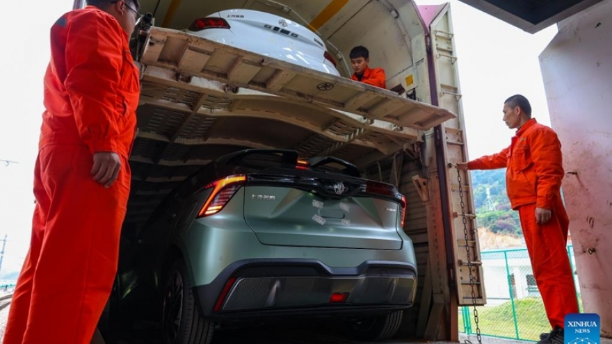 Trung Quốc chỉ trích chủ nghĩa bảo hộ của Mỹ, EU đối với xuất khẩu ô tô nước này