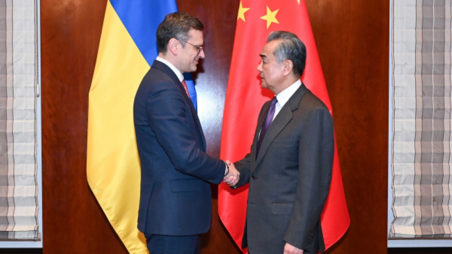 Trung Quốc khẳng định không bán vũ khí sát thương cho các bên xung đột ở Ukraine