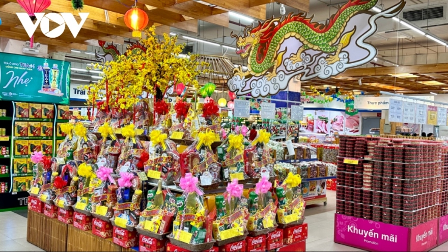 Bộ Y tế cảnh báo các nguy cơ thiếu an toàn thực phẩm dịp Tết Giáp Thìn 2024