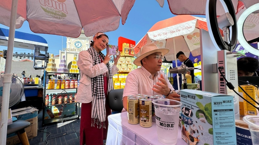 Bán hàng live stream: Không phải chuyện dễ