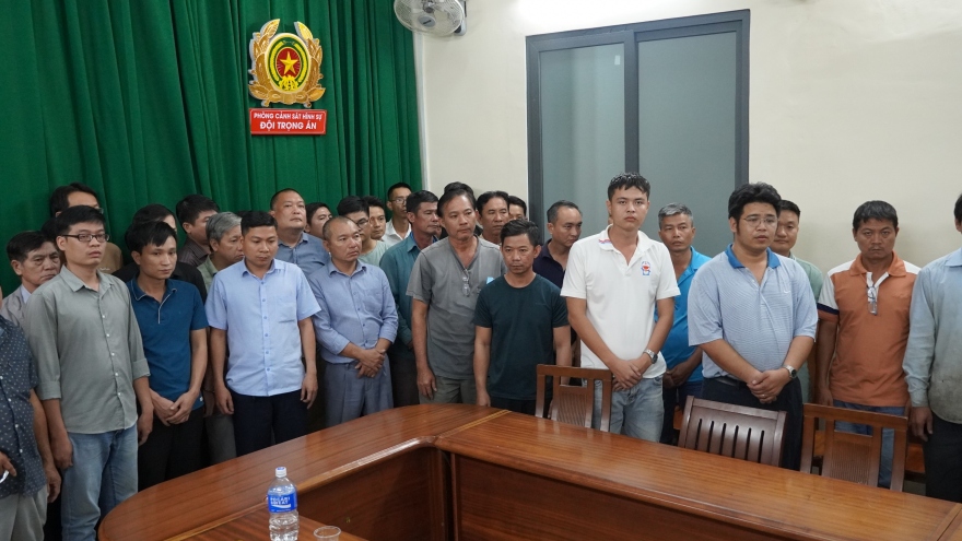 Khởi tố và bắt tạm giam thêm 63 bị can tại 10 trung tâm đăng kiểm