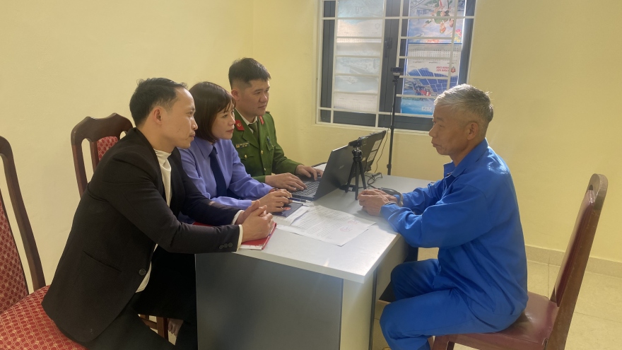 Khởi tố đối tượng trồng gần 1.700 cây thuốc phiện tại Cao Bằng