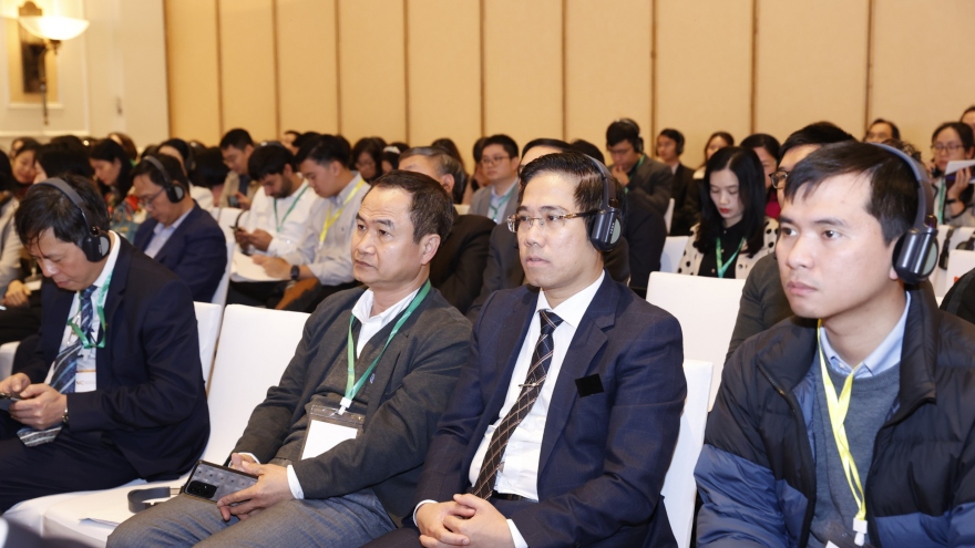 Hội thảo "Việt Nam: 40 năm Đổi Mới và tầm nhìn 2045"