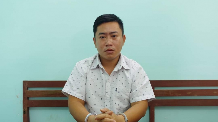 Bắt công an giả lừa đảo gần 1 tỷ đồng