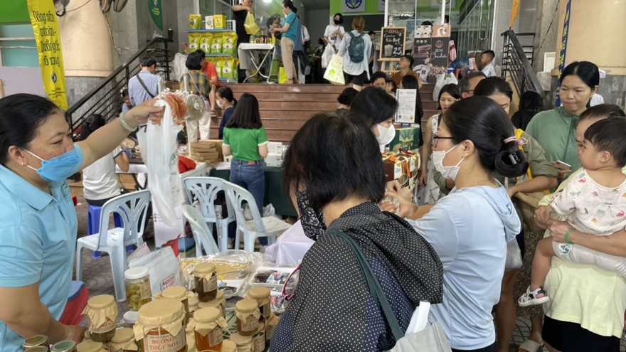 “Phiên chợ Xanh - Tử tế” đem nông sản sạch từ các vùng quê đến trung tâm TP.HCM