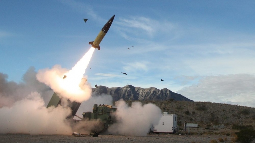 Ukraine lần đầu sử dụng tên lửa tầm xa do Mỹ bí mật cung cấp