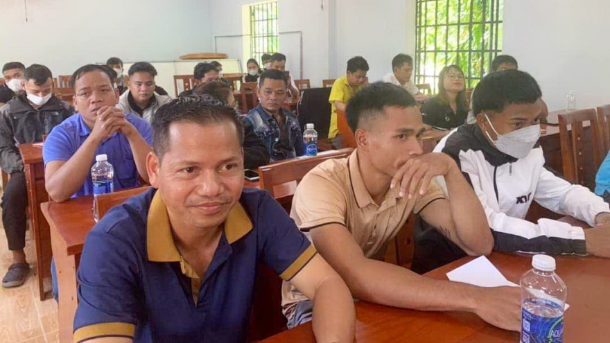 Người dân miền núi Quảng Nam thoát nghèo nhờ xuất khẩu lao động