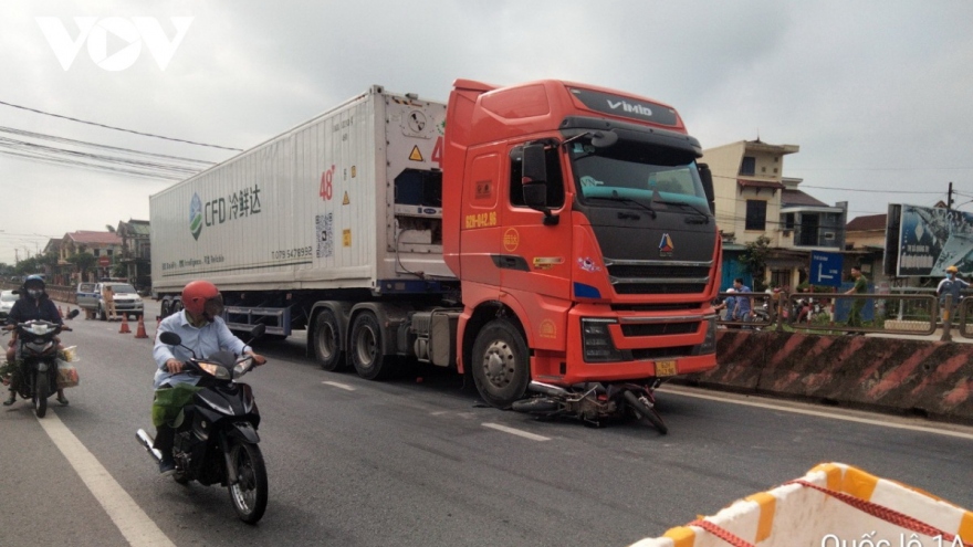 Cục Đường bộ VN có "phớt lờ" kiến nghị xem xét phân luồng vào cao tốc Cam Lộ-La Sơn?