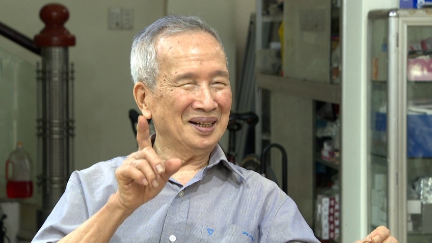 Đồng bào Việt Bắc hướng về Điện Biên Phủ