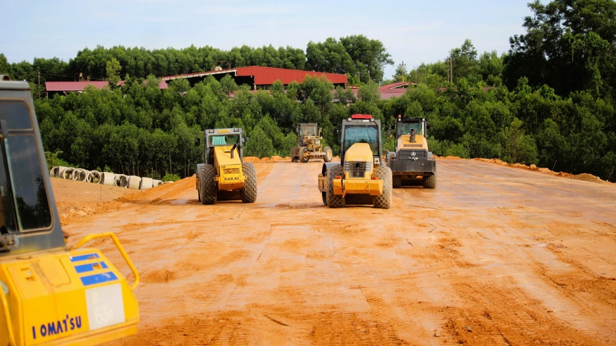 Dời nhà máy Công ty cổ phần lâm sản, bàn giao mặt bằng Dự án cao tốc Bắc-Nam