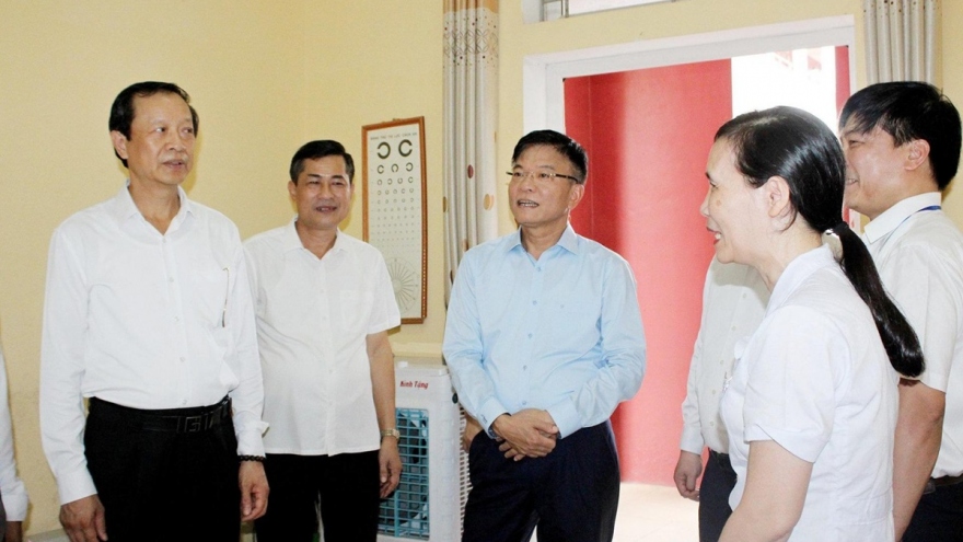 PTT Lê Thành Long kiểm tra công tác chuẩn bị kỳ thi tốt nghiệp THPT tại Nghệ An