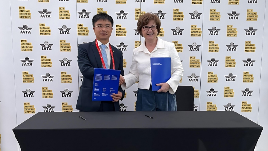 Vietnam Airlines tham gia dự án đo lường phát thải khí CO2 của IATA