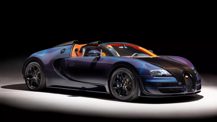 Chiêm ngưỡng “biệt thự di động” Bugatti Veyron Grand Sport Vitesse cực bóng bẩy
