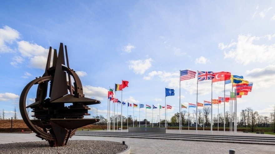 NATO đạt thoả thuận tăng chi tiêu quốc phòng lên 5% GDP