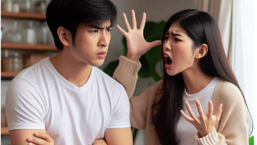 Vợ bắt xóa hình xăm tên người yêu cũ, tôi không đồng ý có gì sai?