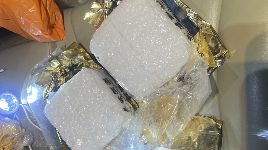 Bắt nhóm đối tượng vận chuyển 2 kg ma túy ở Cà Mau