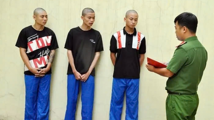 Mang dao phóng lợn đi cướp, 3 đối tượng ở Hải Dương bị bắt giữ