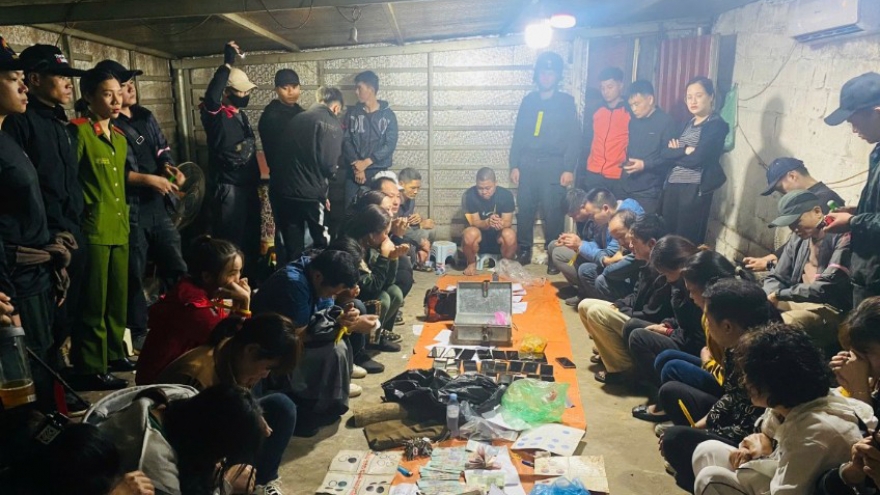 Lạng Sơn phá “căn cứ” đánh bạc lớn với hệ thống đường hầm bí mật