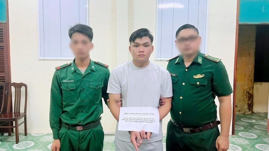 Bắt quả tang đối tượng tàng trữ trái phép chất ma túy tại Kiên Giang