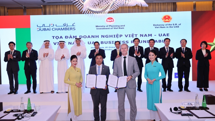 Vietnam Airlines “bắt tay” với hai hãng hàng không hàng đầu thế giới tại UAE