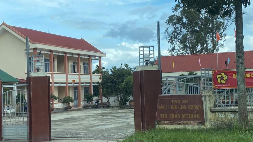 Ký văn bản trái luật, một chủ tịch thị trấn bị khởi tố