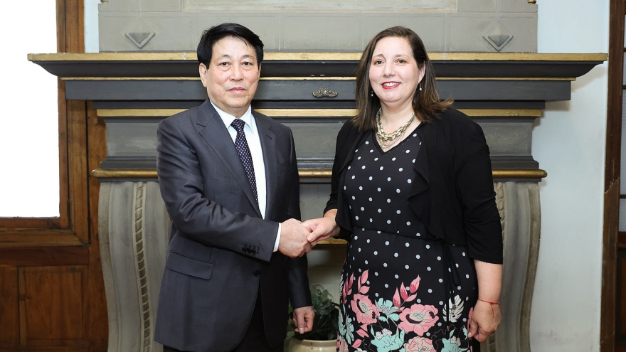 Chủ tịch Đảng Xã hội Chile mong Việt Nam chia sẻ kinh nghiệm về an sinh xã hội