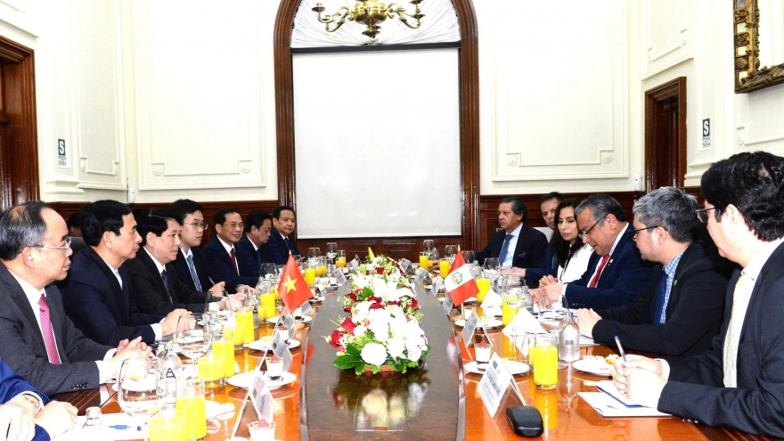 Chủ tịch nước Lương Cường hội kiến Chủ tịch Hội đồng Bộ trưởng Peru