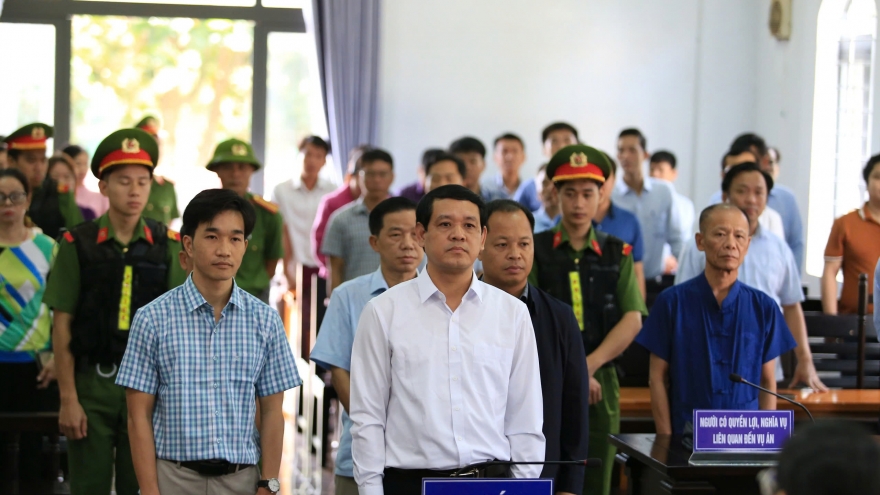 Cựu Giám đốc Sở Xây dựng Đắk Nông lĩnh án 30 tháng tù giam