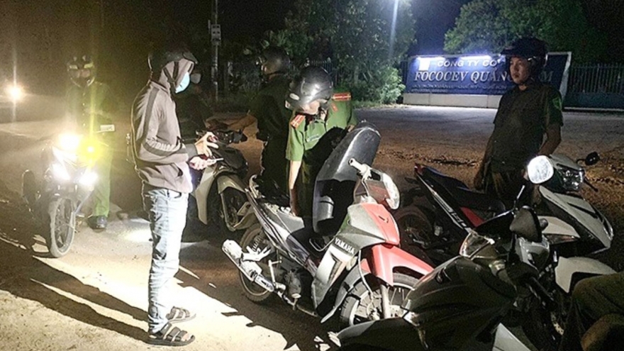 Công an xã có được dừng xe xử phạt khi không có CSGT đi cùng?