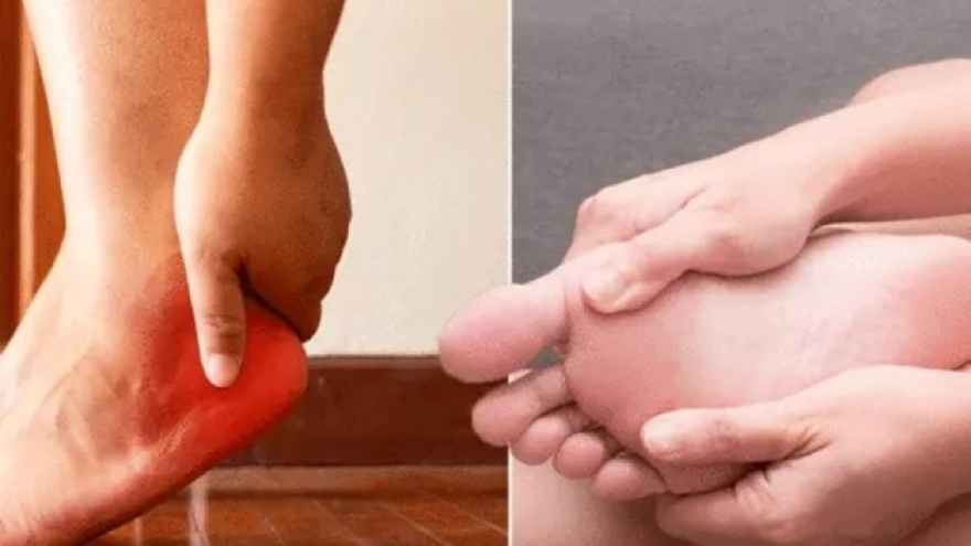 Chân có 5 dấu hiệu này vào ban đêm, coi chừng mắc bệnh được ví như "bom nổ chậm"