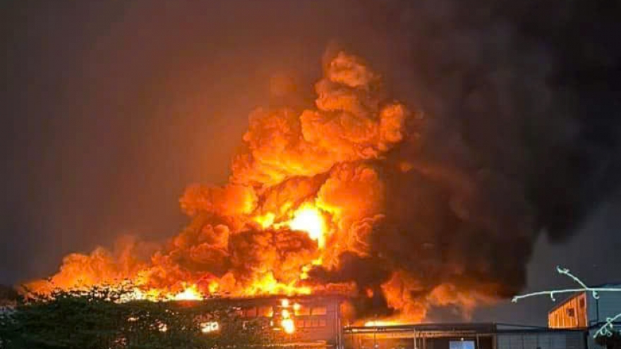 Cháy lớn thiêu rụi nhà xưởng trong khu công nghiệp tại Hải Phòng