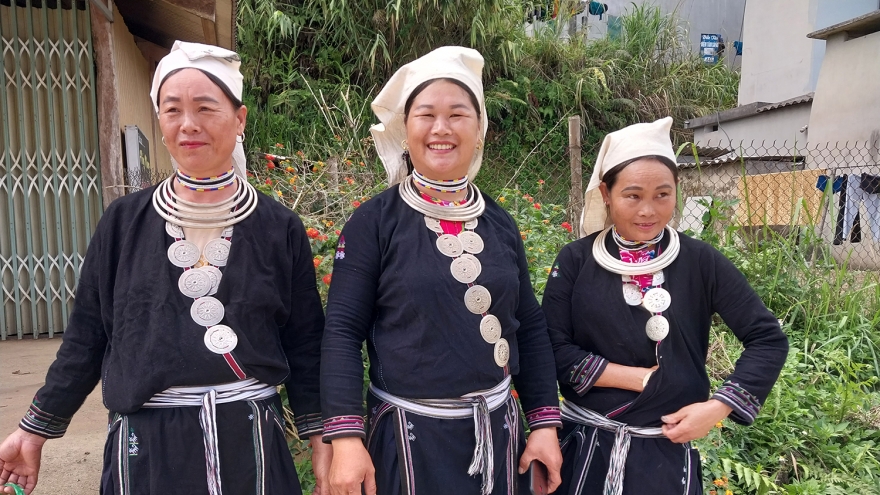 Giữ gìn bảo tồn chữ Nôm Dao ở Thái Nguyên