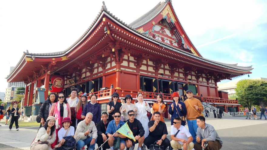 Du lịch Tết: Tour ngoại bán chạy, tour nội vẫn ngóng khách