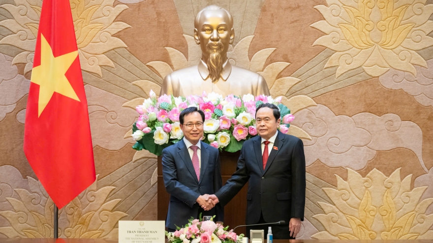 Chủ tịch Quốc hội Trần Thanh Mẫn tiếp Tổng giám đốc Samsung Việt Nam