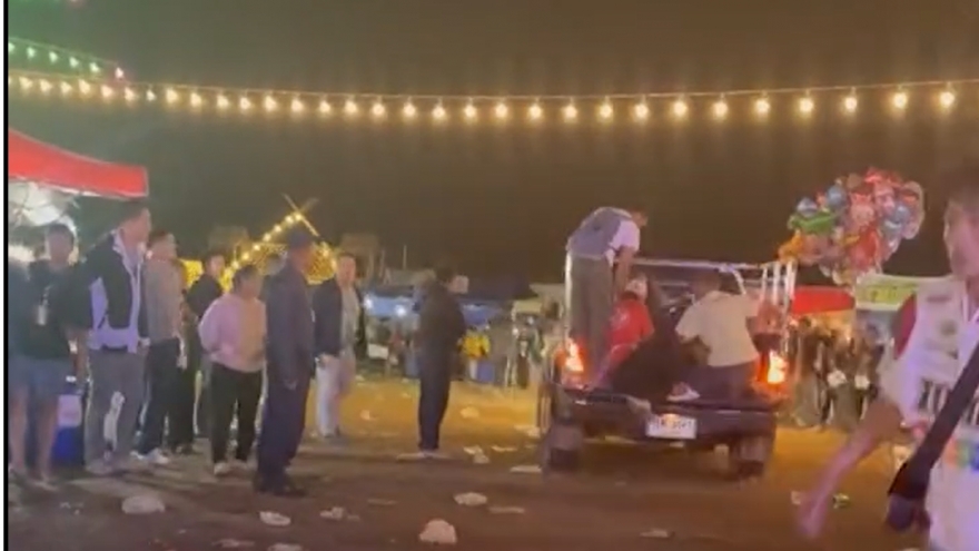 Ném bom vào đám đông ở Thái Lan, hơn 40 người thương vong