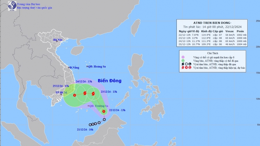 Áp thấp nhiệt đới cách quần đảo Trường Sa khoảng 350km