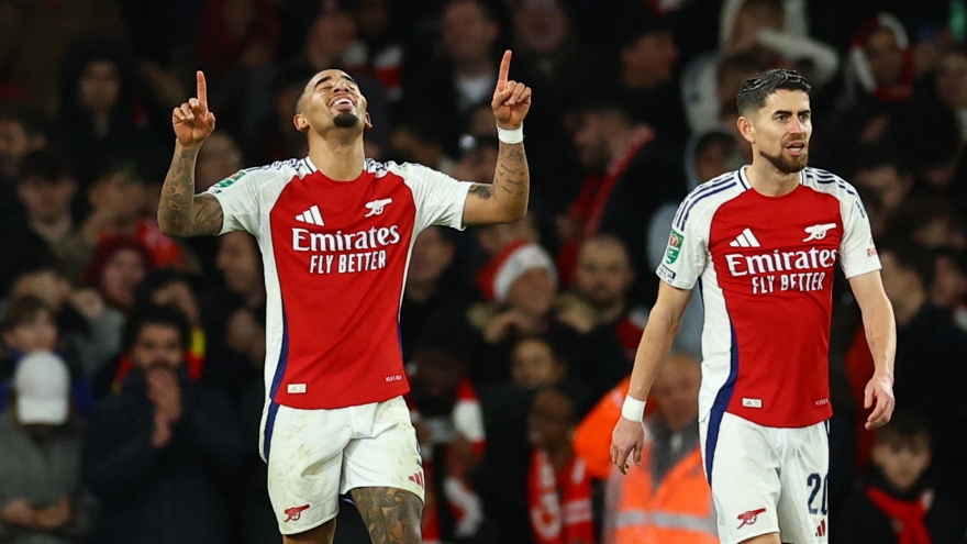Kết quả bóng đá hôm nay 19/12: Arsenal, Liverpool tiến vào bán kết Cúp Liên Đoàn