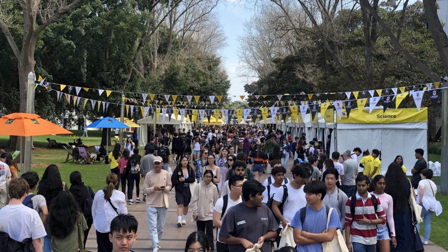 Australia tìm ra cách thức mới để giảm số lượng sinh viên quốc tế