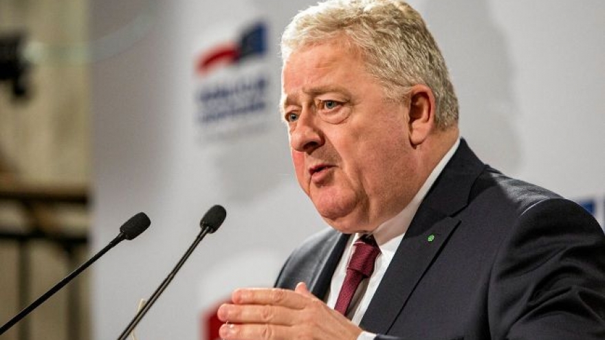 Ba Lan cam kết ngăn chặn nông dân phong tỏa biên giới với Ukraine