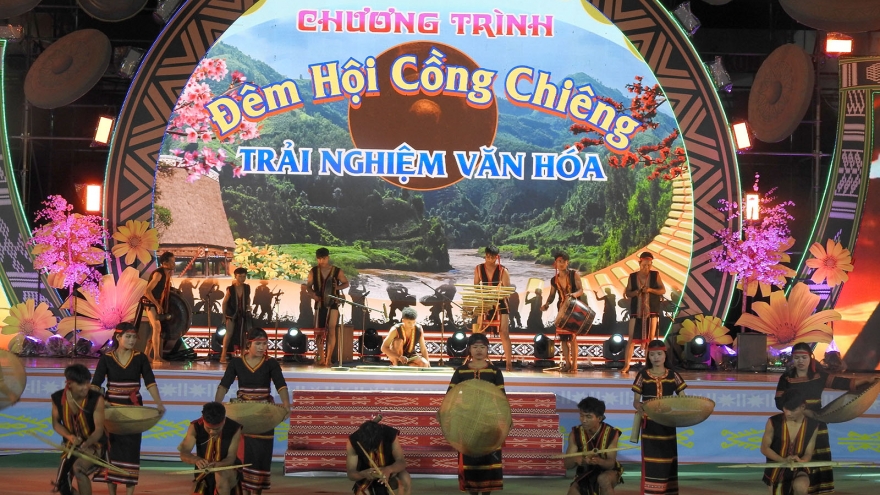Đêm hội cồng chiêng trải nghiệm văn hoá tại Kon Tum
