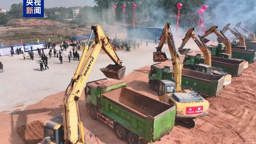 Quảng Tây (Trung Quốc) tăng cường kết nối đường sắt cao tốc với khu vực Vịnh lớn