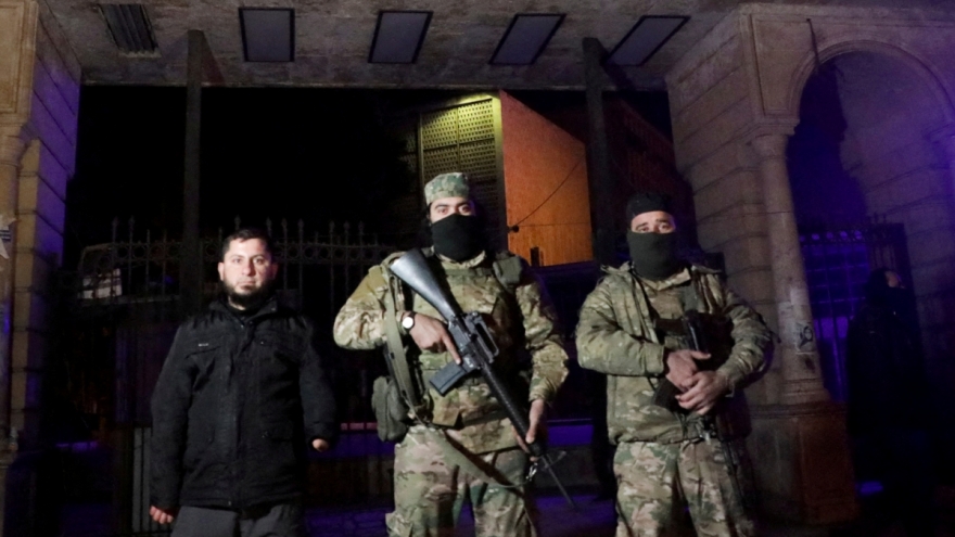 Giao tranh giữa các phe phái tại miền Bắc Syria