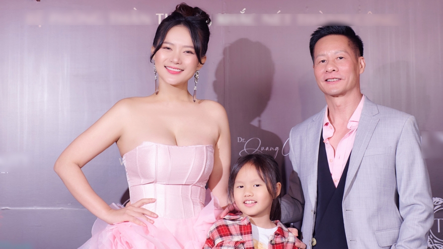 Chồng đại gia ủng hộ Phan Như Thảo phát triển sự nghiệp