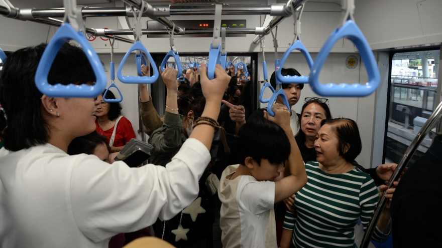 Metro 1 TPHCM đón lượng khách cao kỷ lục với hơn 175.000 lượt