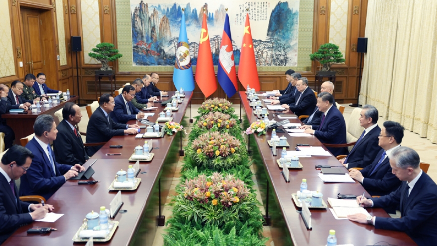 Ông Tập Cận Bình gặp ông Hunsen ở Bắc Kinh